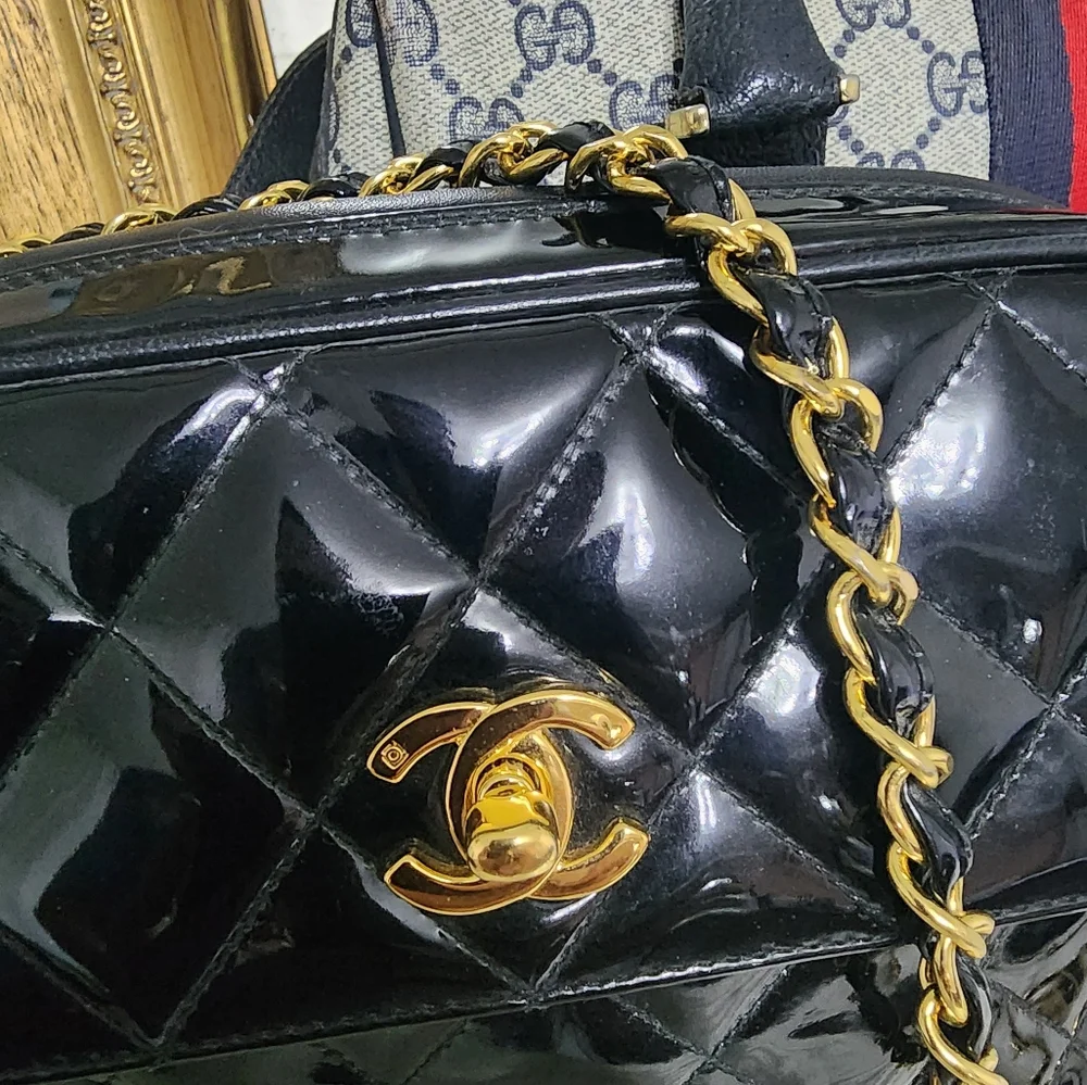 Chanel Black Quilted Leather Bag - Picture 3 of 16
